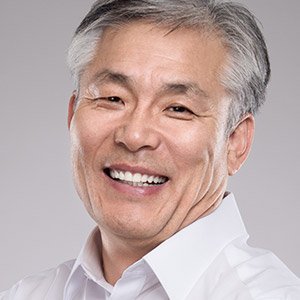 Man with full, healthy smile