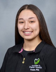 Dental assistant Acasha